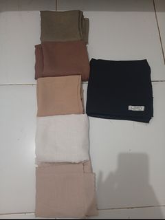 (Kategori: ) berada di . Dikirim oleh preloved.nini (ID iklan 1389937164, Gambar 1). Deskripsi: .
