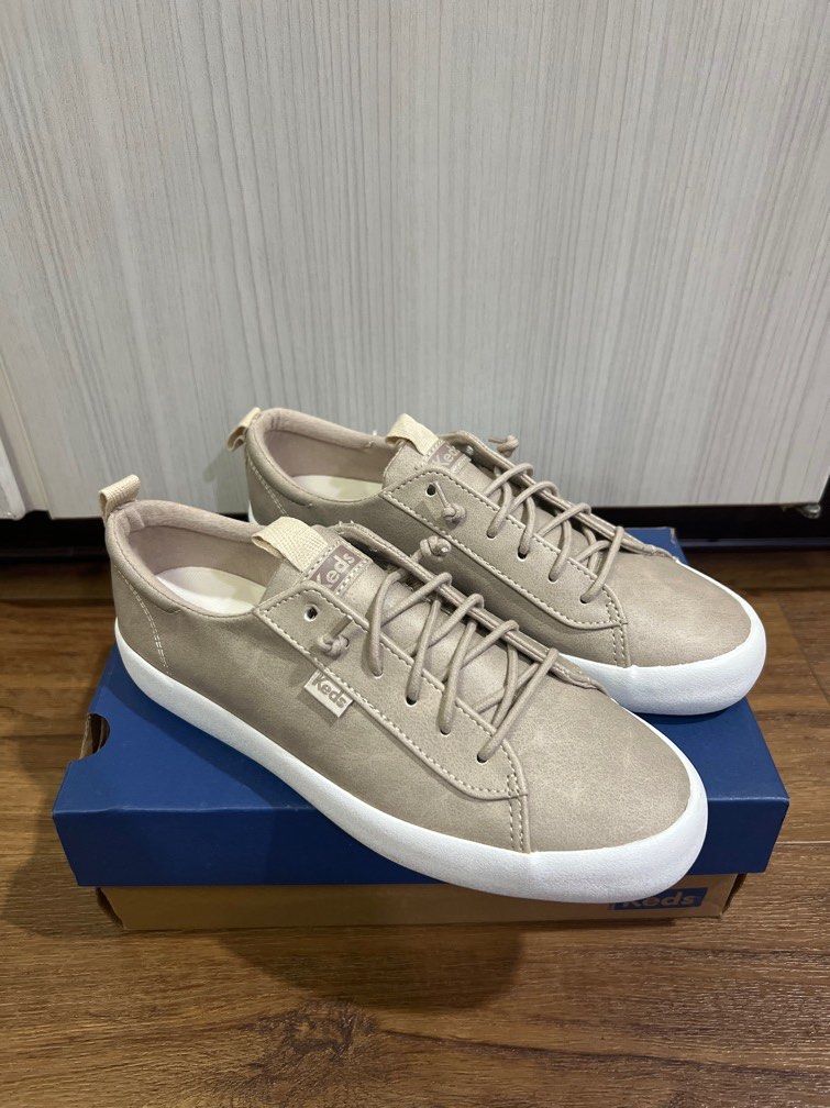 Keds Kickback Sneakers (Category: Sneakers) located in Quezon City. Submitted by jpy00 (Listing ID 1389959067, Image 1). Description: Keds Women’s Kickback Sneakers Size 6.5 US Taupe colorway Unused; Only tried on Rfs: Wrong size Bought for P3,995.
