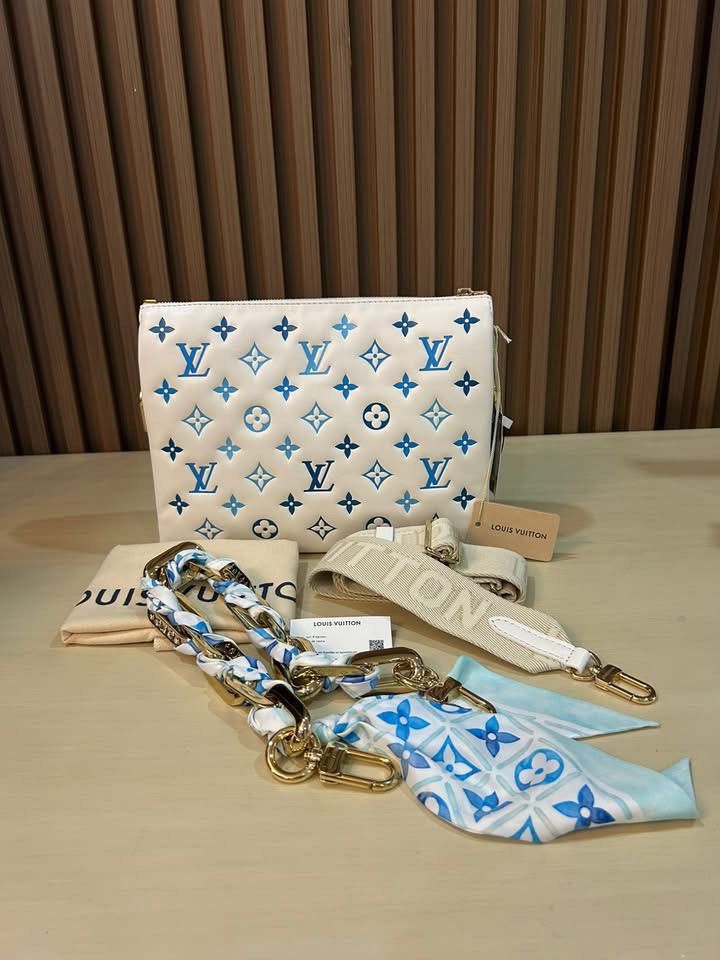 L V Coussin PM By The Pool Collection Bag (Category: Luxury Bags & Wallets) located in Manila. Submitted by bagislifeshop (Listing ID 1389872070, Image 1). Description: ☑️Available in Pampanga ✅ Microchipped ✅Condition: 9/10 ✅Colour: White and blue in GHW ✅Material: Lambskin leather ✅Size: 26 x 20 x 12 cm ✅Inclusion: Dustbag, chain and logo strap .