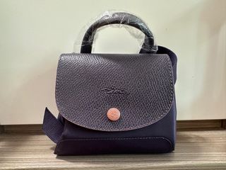 （分類：）位於 。 由 haydenhoho 提交（商品編號 1389948657，圖片 1）。簡介： 。