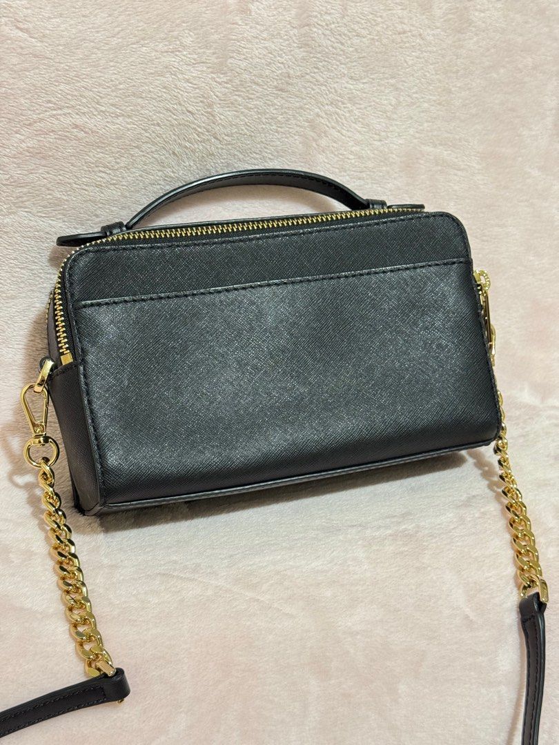 Michael Kors Medium Double Zip Phone Crossbody (Black) (Category: Cross-body Bags) located in Cabuyao City. Submitted by 4llie (Listing ID 1389943635, Image 2). Description: Michael Kors Medium Double Zip Phone Crossbody (Black) No flaws/issues MOP: GCash MOD: J&T or Lalamove.