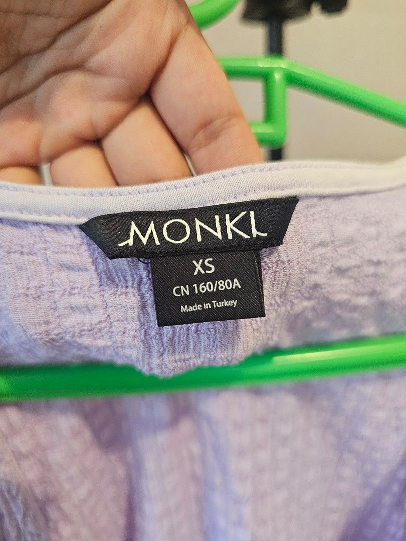 Monki Purple Front Tie Top (Category: Blouses) located in Amadeo. Submitted by _cgbb (Listing ID 1389877507, Image 2). Description: XS on tag fits S-M used once.