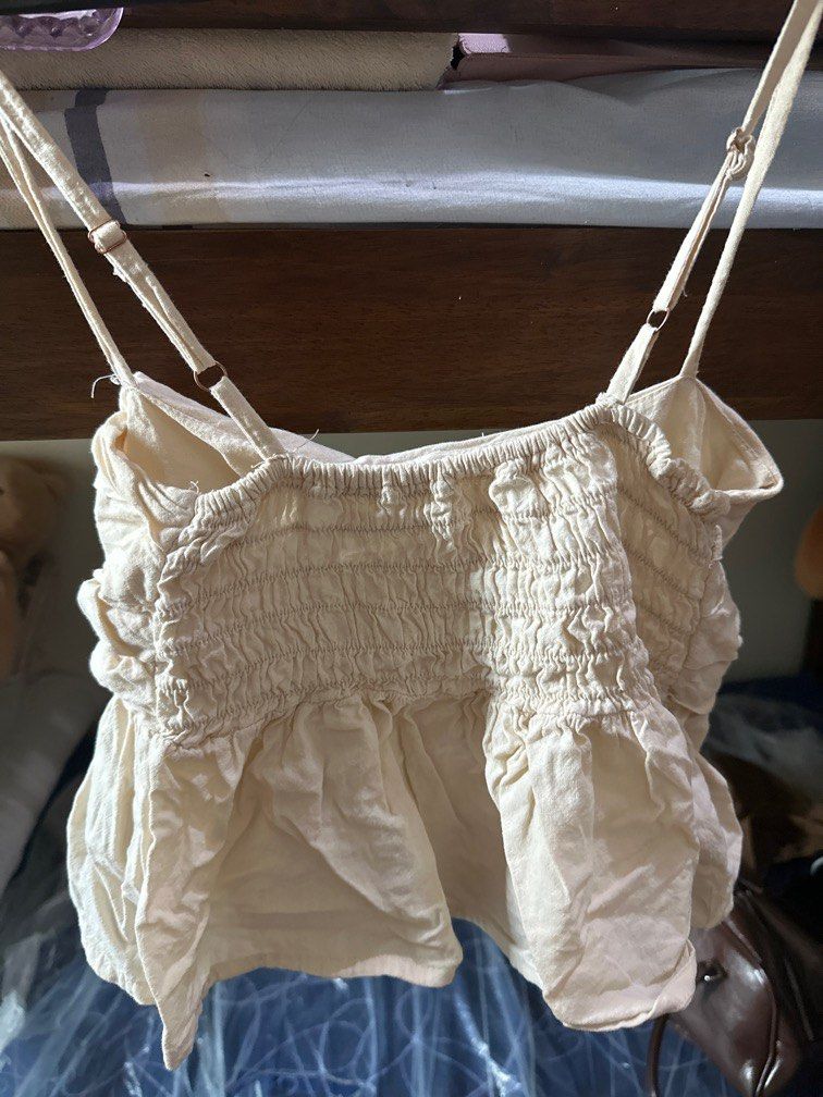 Peplum top (Category: Sleeveless) located in Makati City. Submitted by rocycle (Listing ID 1389896091, Image 2). Description: Peplum top just need steam S-M.