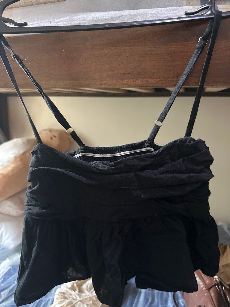 Peplum top (Category: Sleeveless) located in Makati City. Submitted by rocycle (Listing ID 1389896426, Image 1). Description: Peplum top just need steaming.