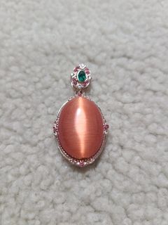 (Category: ) located in . Submitted by leathersjewels (Listing ID 1389925894, Image 1). Description: .