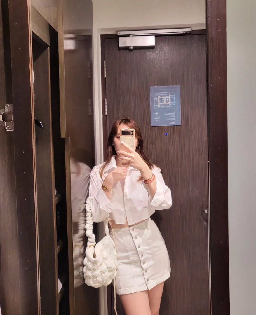 SHEIN Cropped polo bundle (Category: Others Tops) located in Batangas. Submitted by hellocedi (Listing ID 1389970504, Image 1). Description: Longsleeves - worn once only Short sleeve - brand new - no tag - washed Fit sa size small. Nice material.