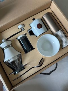 （分類：）位於 。 由 charrrie 提交（商品編號 1389936251，圖片 1）。簡介： 。