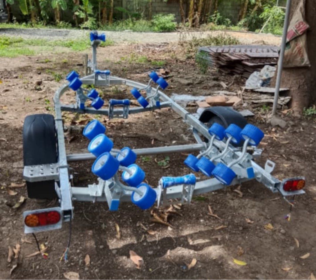 TRAILER CHOY FOR BOAT RIB520QR (Category: Industrial Equipment) located in Mandaluyong City. Submitted by shammyshop (Listing ID 1307705780, Image 2). Description: Dimension: 4750*1730mm Netweight: 240kg Max payload: 550kg Material：steel Axle : Single Surface treatment :Galvanized Color : silver Mark：Equipped ON STOCK LOCATION: FLORIDABLANCA PAMPANGA.