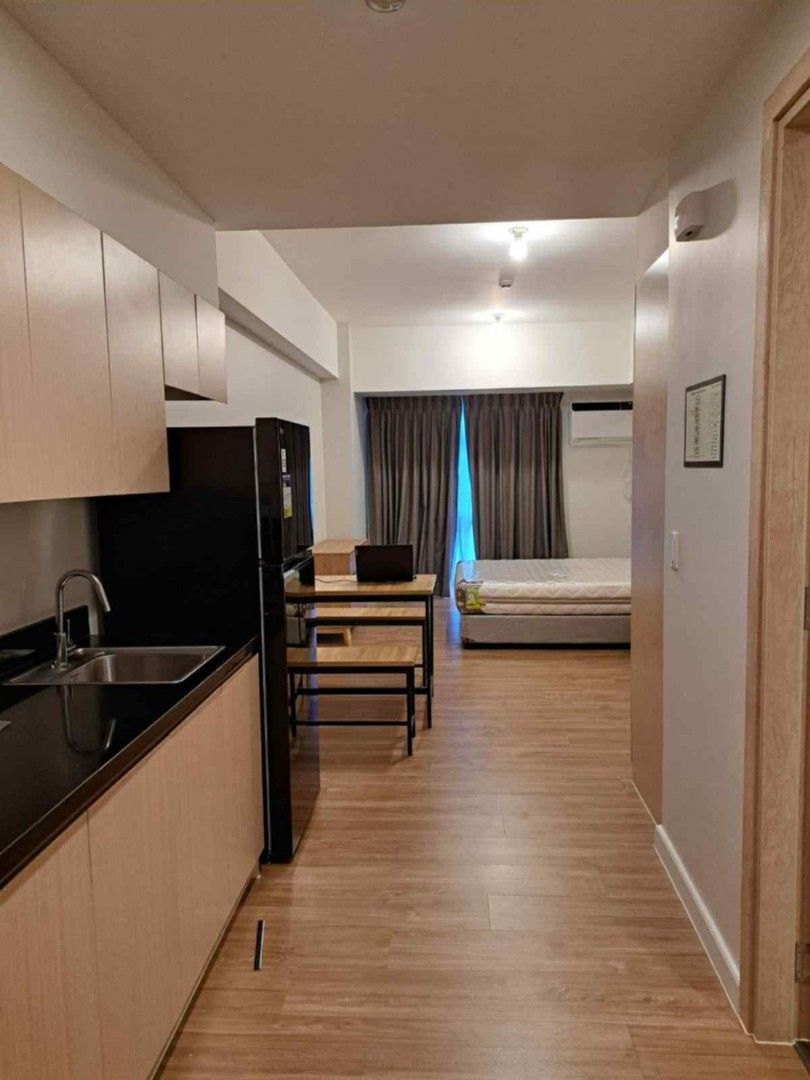 Travertine at Portico Studio Unit for Rent (Category: Apartments & Condos) located in Quezon City. Submitted by primerealtylinkph (Listing ID 1389892216, Image 2). Description: For Rent: Travertine at Portico - near Valle Verde country Club, and Capital.Commons Studio Unit Furnished - washer dryer for installation Price: 28K Add 5K for parking For inquiries and more info, kindly contact: SARAH GUIMBAOLIBOT PRC 0020803 M: 09175486134.