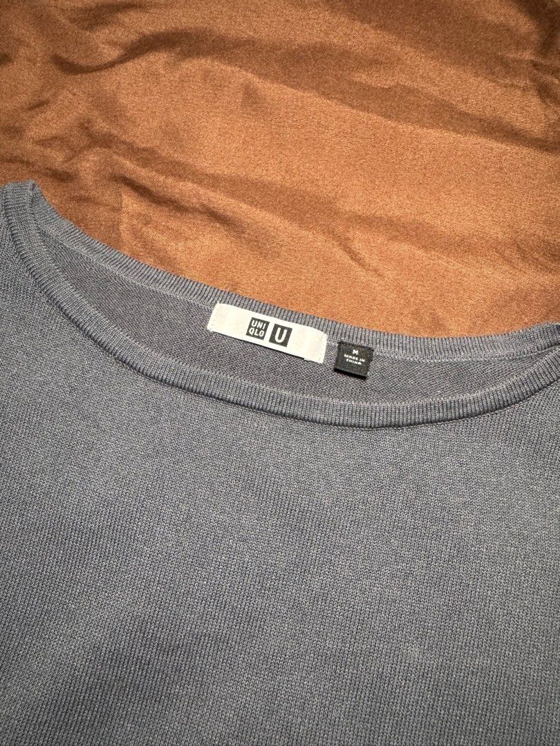 Uniqlo Sleeveless (Medium) (Category: Sleeveless) located in Taguig. Submitted by cs4lt (Listing ID 1389916211, Image 2). Description: .