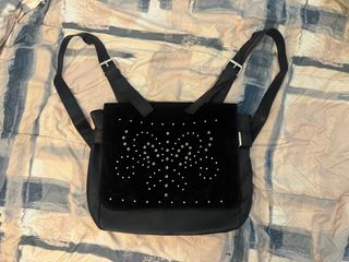 (Category: ) located in . Submitted by peachiiscribs (Listing ID 1390007006, Image 1). Description: .