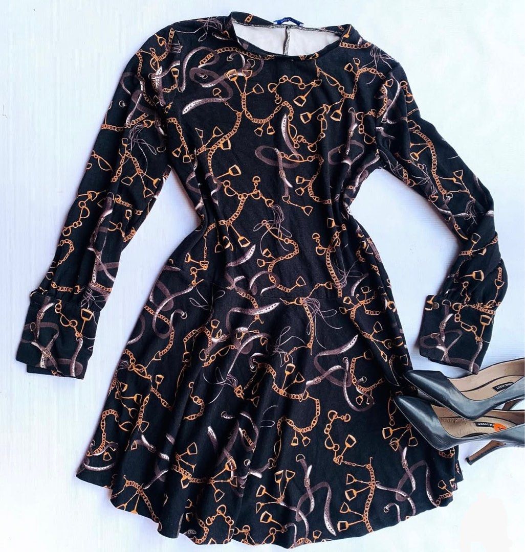Zara ruffled black chain dress (Category: Dresses) located in Pasuquin. Submitted by licashop.ph (Listing ID 1389889398, Image 2). Description: Small on tag can fit up to medium size very like new!! free sf.