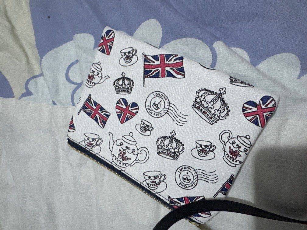 2026 England flag tea pot pouch wallet (Category: Wallets & Card holders) located in Silang. Submitted by sari2bilina (Listing ID 1384753776, Image 3). Description: .