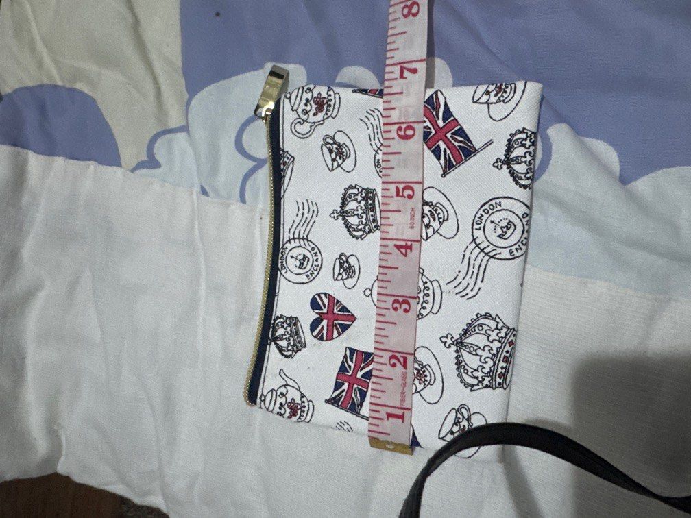 2026 England flag tea pot pouch wallet (Category: Wallets & Card holders) located in Silang. Submitted by sari2bilina (Listing ID 1384753776, Image 2). Description: .