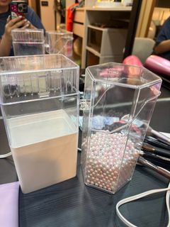 由 arinatlin (刊登 ID 1384636235，圖片 1) 提交，位於 的 (類別：)，說明：。