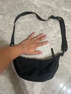 由 9941402418154 (刊登 ID 1384639930，圖片 1) 提交，位於 的 (類別：)，說明：。