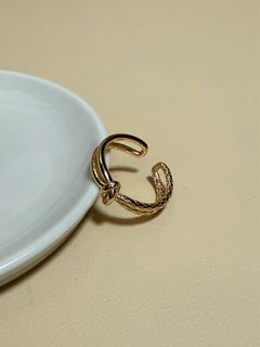 （分類：）位於 。 由 willooow 提交（商品編號 1384816965，圖片 1）。簡介： 。