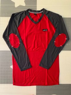 (Kategori: ) berada di . Dikirim oleh prel0ved.clothes (ID iklan 1384672980, Gambar 1). Deskripsi: .
