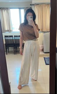 (Kategori: ) berada di . Dikirim oleh treasurerella (ID iklan 1384709867, Gambar 1). Deskripsi: .
