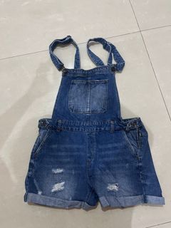 (Kategori: ) berada di . Dikirim oleh prelovedclosetbysl (ID iklan 1384817595, Gambar 1). Deskripsi: .