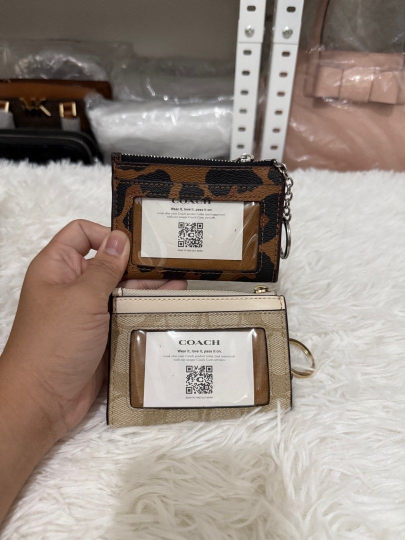 Coach card wallet (Category: Luxury Bags & Wallets) located in Bauang. Submitted by chictine (Listing ID 1384723884, Image 2). Description: Bundle for coach card wallet Both brandnew but the white monogram has some discoloration you can see it if you zoom in With carecard Source from US 💯% original or moneyback 📍bauang la union Fb page: Must have shop by Christine.