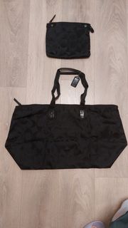（分類：）位於 。 由 b_luv_c 提交（商品編號 1384802849，圖片 1）。簡介： 。