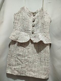 (Category: ) located in . Submitted by heartbeataria (Listing ID 1384827470, Image 1). Description: .