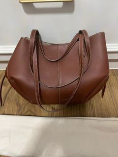 (Kategori: ) berada di . Dikirim oleh kiano_shoes (ID iklan 1384700141, Gambar 1). Deskripsi: .