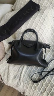 (Kategori: ) berada di . Dikirim oleh kiano_shoes (ID iklan 1384698758, Gambar 1). Deskripsi: .