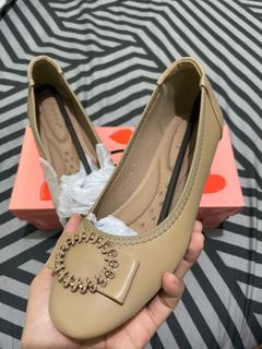 (Kategori: ) berada di . Dikirim oleh preloved.bynaru (ID iklan 1384794673, Gambar 1). Deskripsi: .
