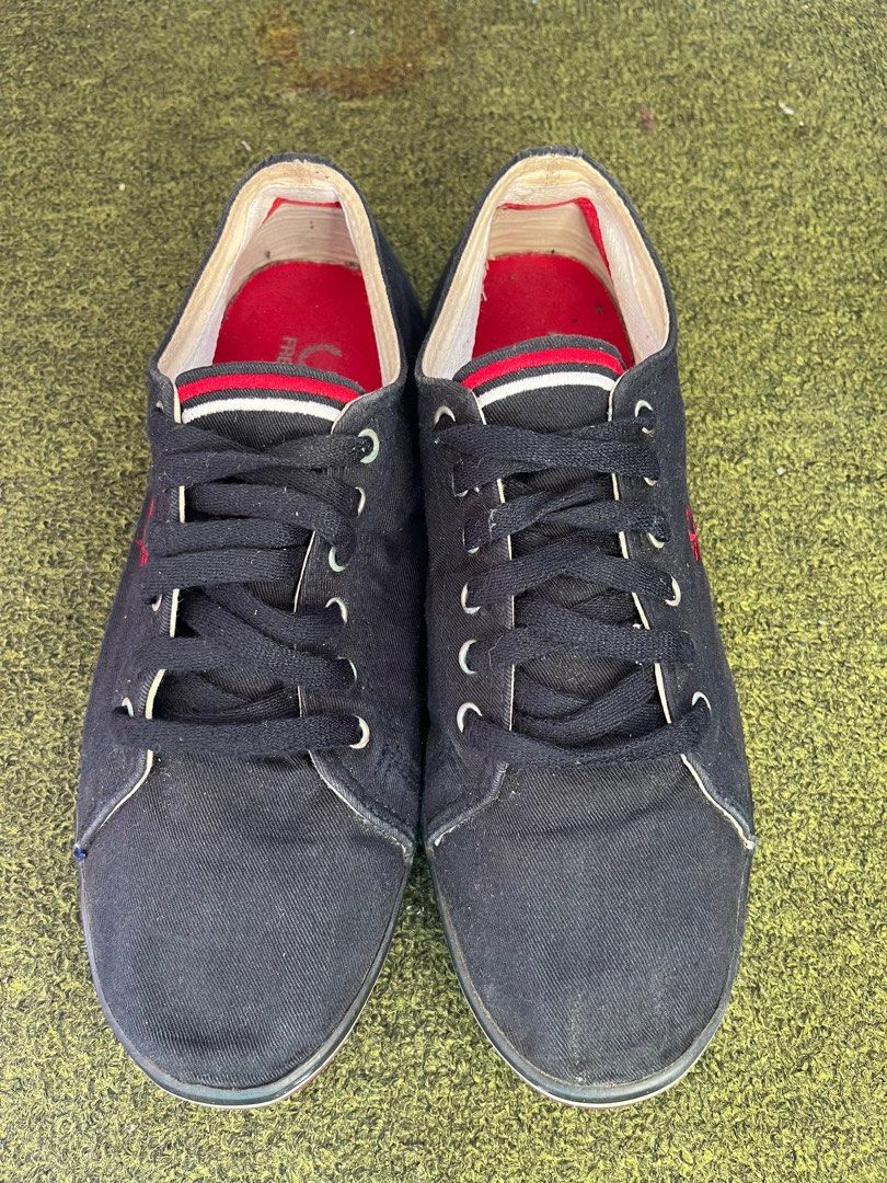 Fred Perry Navy Blue Sneakers sz 41 (Category: Sneakers) located in La Trinidad. Submitted by dulcinea.dulcinea (Listing ID 1384775434, Image 3). Description: Authentic and In very good condition Free sf for 3 items and up Feel free to browse more items Happy shopping 🛍️ ☺️.