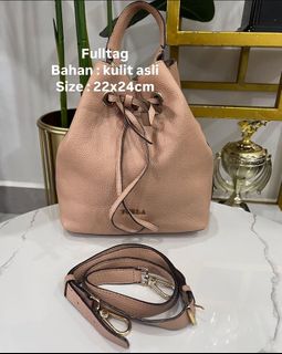 (Kategori: ) berada di . Dikirim oleh arsyahaisy27622 (ID iklan 1384756216, Gambar 1). Deskripsi: .