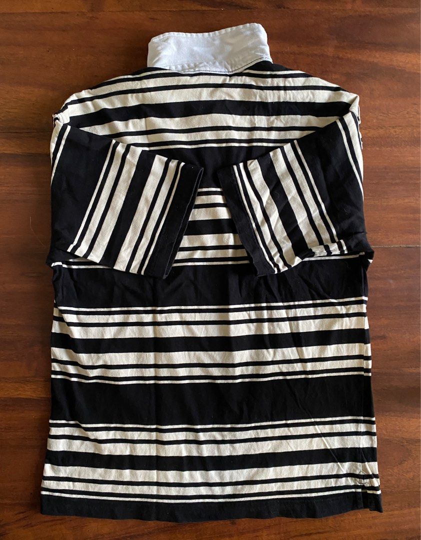 H&M Polo Shirt (Category: Tshirts & Polo Shirts ) located in Manila. Submitted by _ren67 (Listing ID 1384741377, Image 3). Description: .