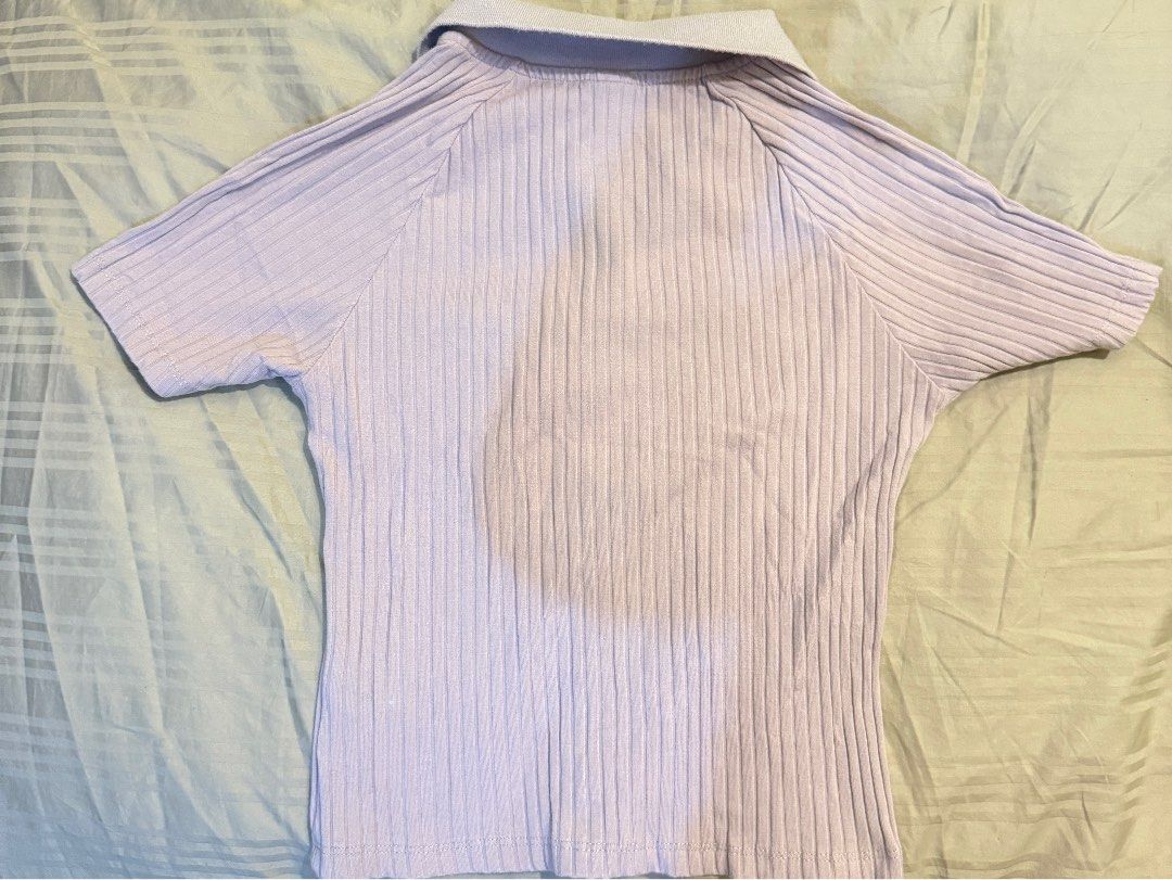 H&M PURPLE TOP (Category: Shirts) located in Las Pinas. Submitted by slua19 (Listing ID 1384800734, Image 3). Description: Never used RFS: Decluttering.