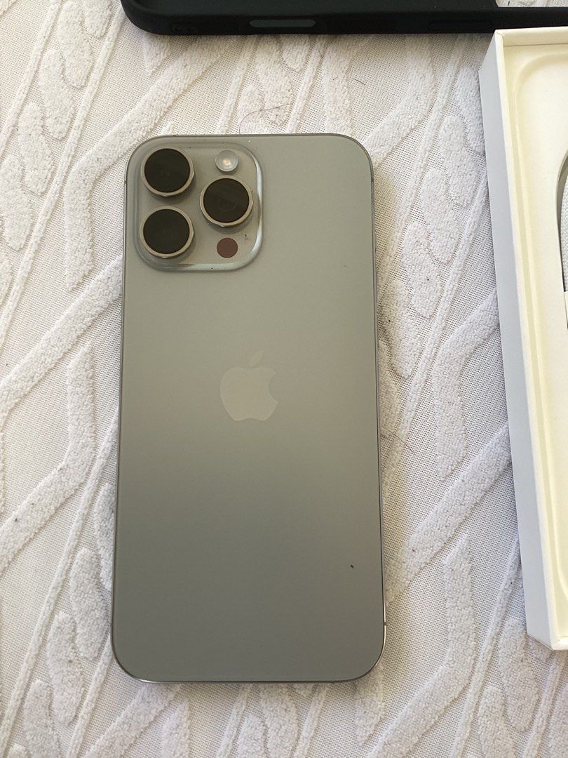 Iphone 16 Pro Max Swap Ok (Category: iPhone 16 Series) located in Las Pinas. Submitted by xandyy (Listing ID 1384726969, Image 1). Description: Good as brand new! Please read and check pics Owner/Seller Digital Walker Nuvali Santa Rosa Branch ko binili last April 13, 2025 Case protected and screen protector day 1 pa lang Unused cable, Nillkin case, extra screen protectors worth 1500 rin. Rfs: Too big. Extra phone and tinry lang. Still going back 