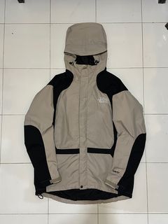 (Kategori: ) berada di . Dikirim oleh lilshop_ (ID iklan 1384785081, Gambar 1). Deskripsi: .