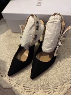 （分類：）位於 。 由 soniacw 提交（商品編號 1384721331，圖片 1）。簡介： 。