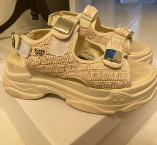 (Category: ) located in . Submitted by ridzamir93 (Listing ID 1384782780, Image 1). Description: .
