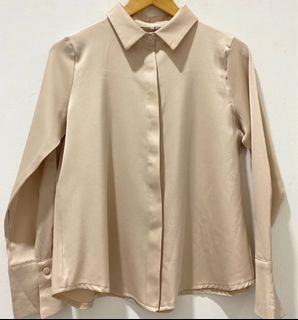(Kategori: ) berada di . Dikirim oleh galerifashion (ID iklan 1384769124, Gambar 1). Deskripsi: .