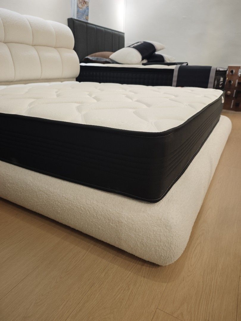 King Size, 10 inch, Pocketed Spring Mattress, Tencel Cooling Fabric (Category: Bed Frames & Mattresses) located in Singapore. Submitted by cosimogallery (Listing ID 1384753298, Image 3). Description: -Anti-Fungal, Anti-Bacteria, Anti-Dustmite -Soft, breathable Luxury Tencel Cooling Knitted Fabric Try this out at Cosimo Gallery, @159 Amtech Building, #01—02, Singapore 575625.