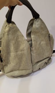 (Kategori: ) berada di . Dikirim oleh omb_preloved (ID iklan 1384679155, Gambar 1). Deskripsi: .