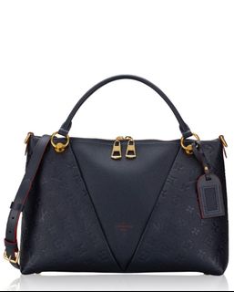 (Category: ) located in . Submitted by fashionblink (Listing ID 1384808231, Image 1). Description: .