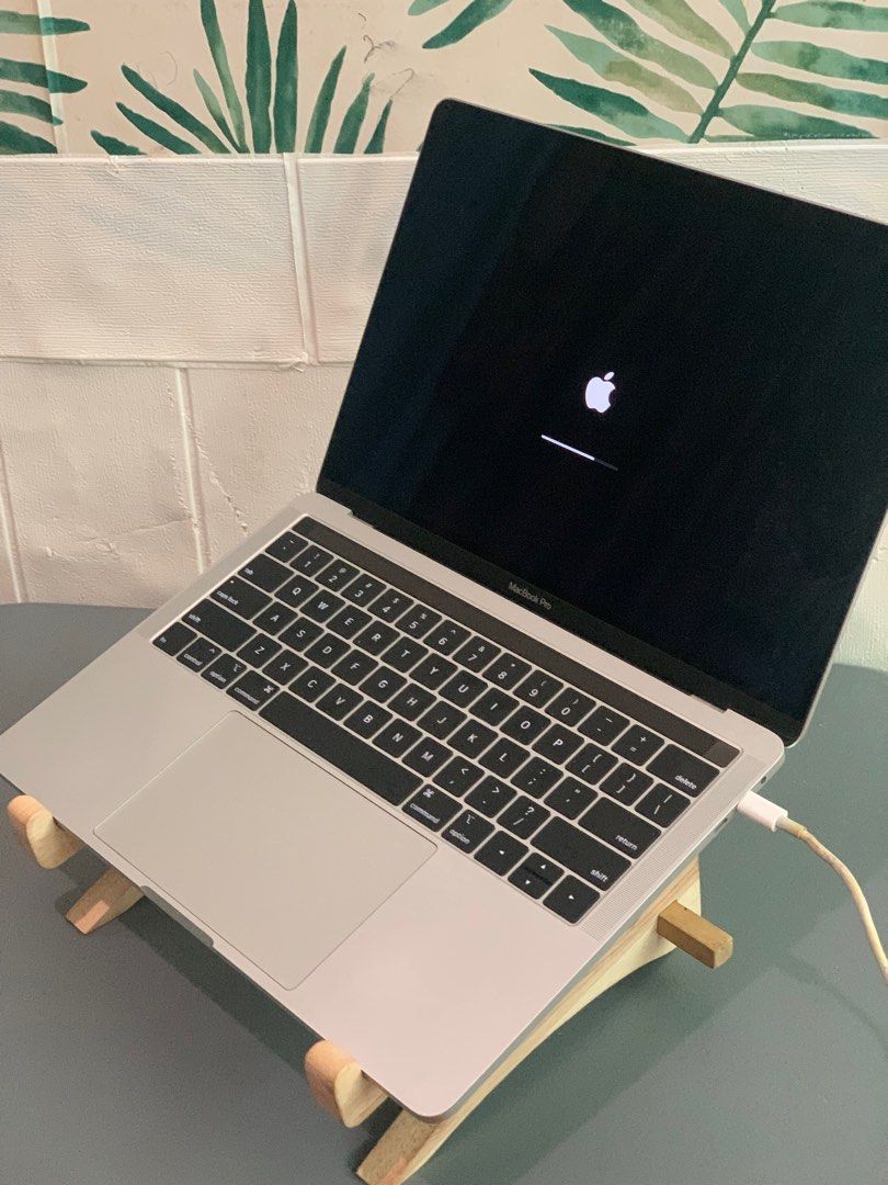 Macbook pro 2018 (13-inch) intel core i5 8gb/256gb (Category: Laptops & Notebooks) located in Manila. Submitted by bangspadil51834 (Listing ID 1384830633, Image 3). Description: Macbook pro 2018 13-inch touch bar Specs: Processor: 2.3 ghz intel core 15 Memory: 8gb ram ddr3 Storage: 256gb ssd Graphics: intel iris plus graphics 655 1536 Mac os: sequoia Inclusion: * Unit itself * Charger No box included Freebies: * Pouch * Cameera Cover * MS Office 