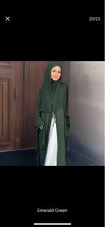 (Category: ) located in . Submitted by prelovedbyfarah____ (Listing ID 1384675851, Image 1). Description: .
