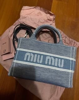 （分類：）位於 。 由 yauuuti 提交（商品編號 1384658237，圖片 1）。簡介： 。