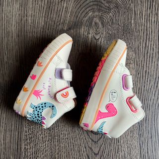 (Category: ) located in . Submitted by booksnwears (Listing ID 1384693723, Image 1). Description: .