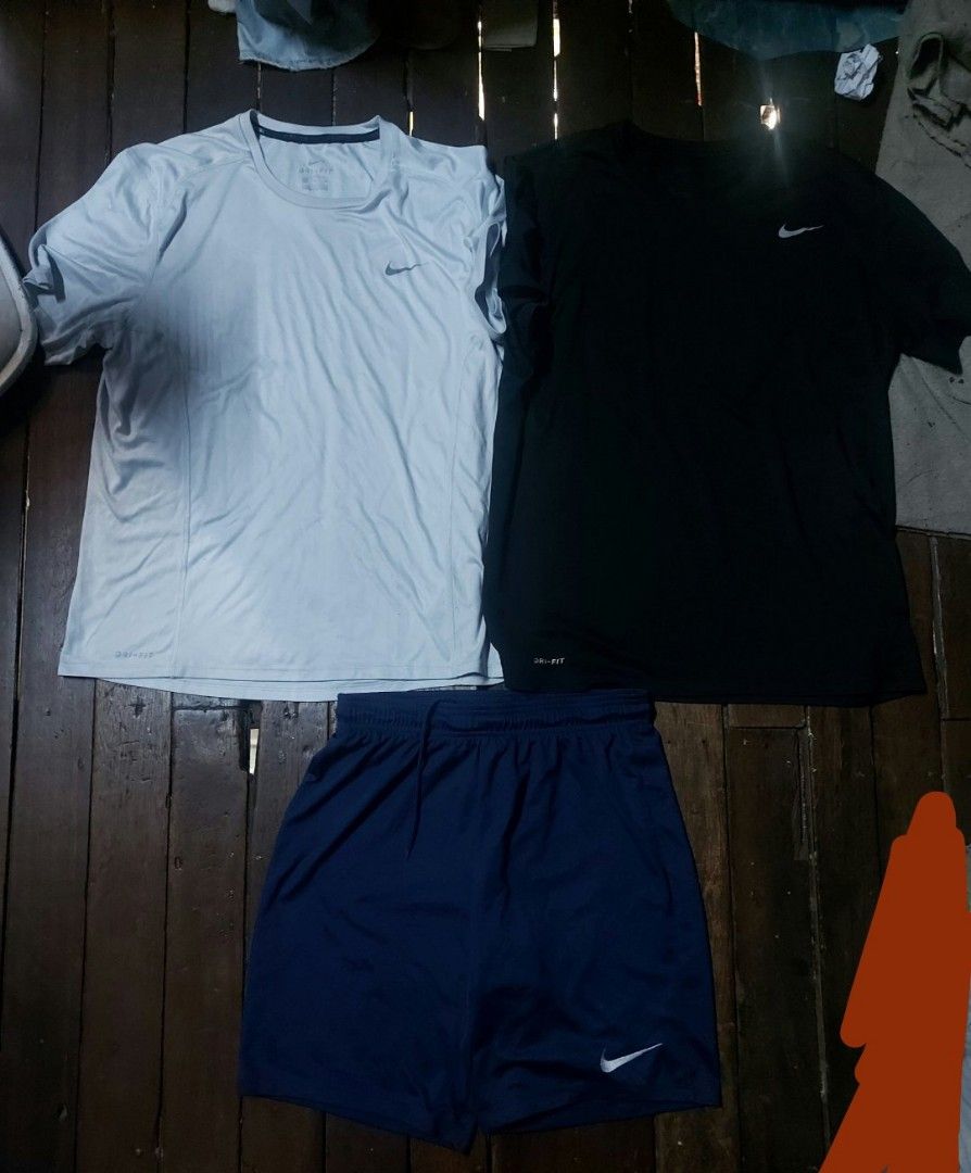 NIKE RUNNING SHORT AND SHIRT (Category: Shorts) located in Quezon City. Submitted by cjc23 (Listing ID 1384638733, Image 1). Description: FOR SALE DALAWANG SHIRT XL BOTH MEDIUM SHORT 650 - 750 NIKE RUNNING SHORT AND SHIRT EXCELLENT CONDI LAHAT NO ISSUE PAG ASPACK MAS MURA MANILA LOC PM.