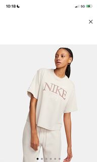 (Category: ) located in . Submitted by clearingourcloset (Listing ID 1384707909, Image 1). Description: .
