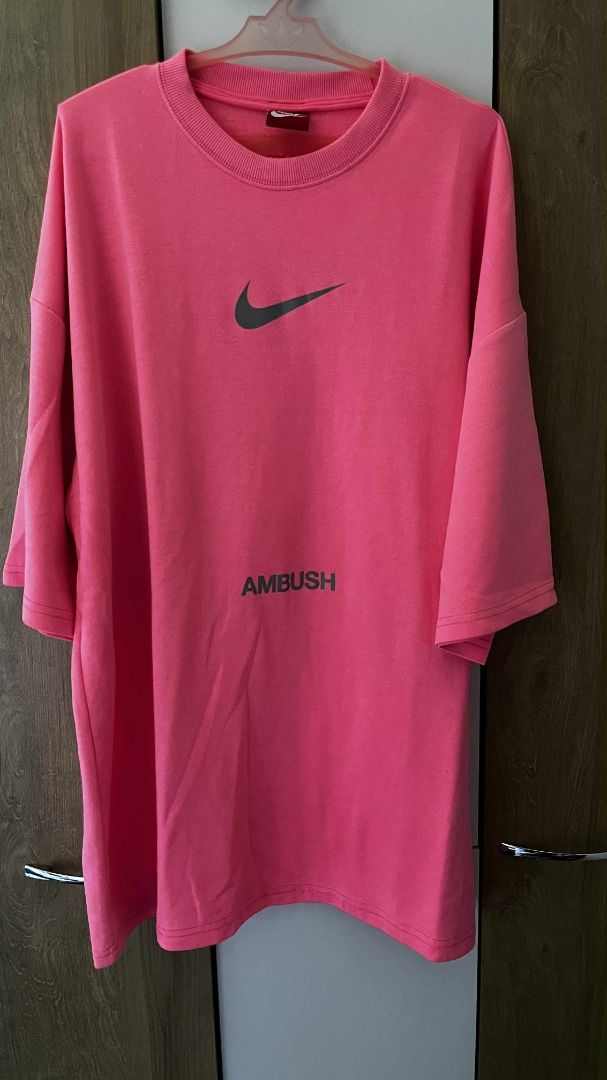 NIKE X AMBUSH REFLECTIVE CREW (Category: Tshirts & Polo Shirts ) located in Cabuyao City. Submitted by cutxroat (Listing ID 1384667354, Image 3). Description: NIKE X AMBUSH REFLECTIVE CREW COLOR RATE 8/10 CONDITION 8.5/10 L:29 WIDTH: 25 ISSUE: CRACK SA BACKPRINT LAGUNA - CARMONA #NIKE #AMBUSH #CREW .