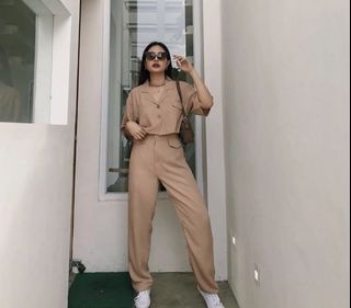 (Kategori: ) berada di . Dikirim oleh shopaholishiit (ID iklan 1384699534, Gambar 1). Deskripsi: .